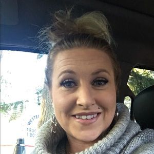 Meet your Posher, Rachell